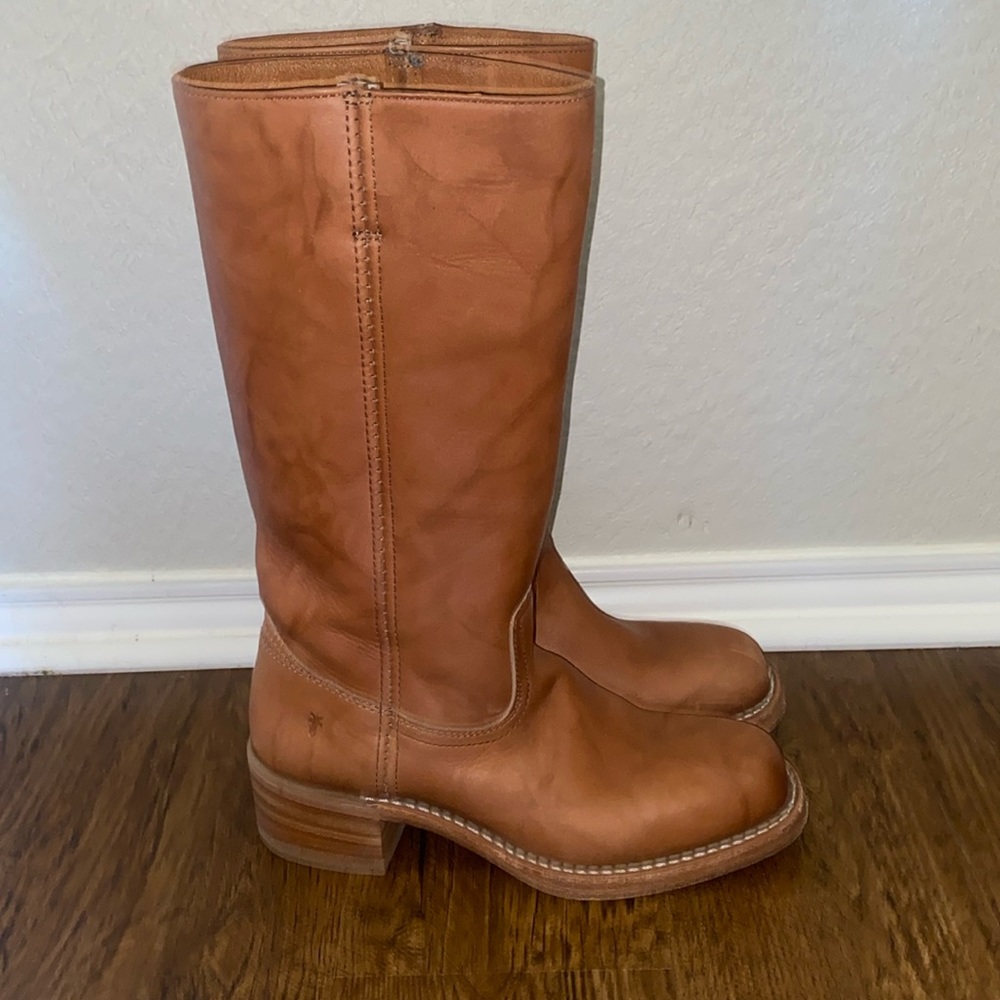 Frye Campus 14L